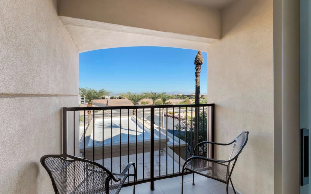 Executive Suite with balcony