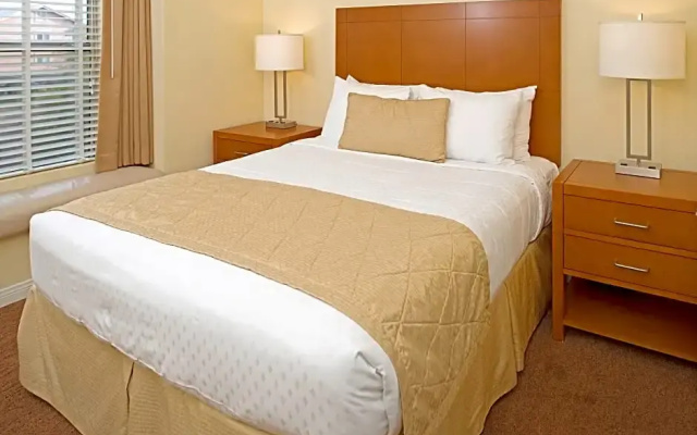 2 Bedrooms Suite