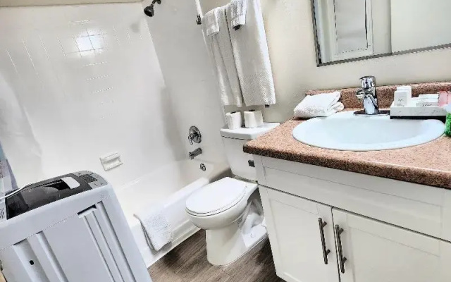 2 Bedrooms Apartment