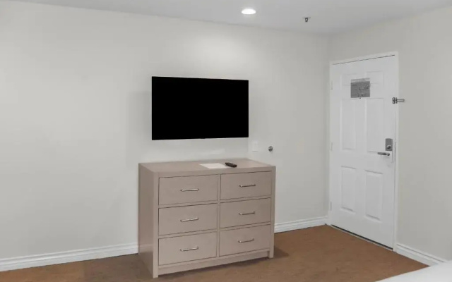 Deluxe Studio with ocean view