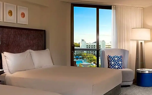 1 Bedroom Island Quadruple Suite