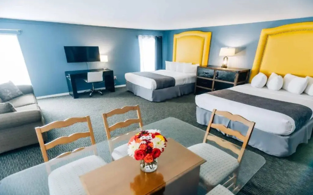 Quadruple Suite