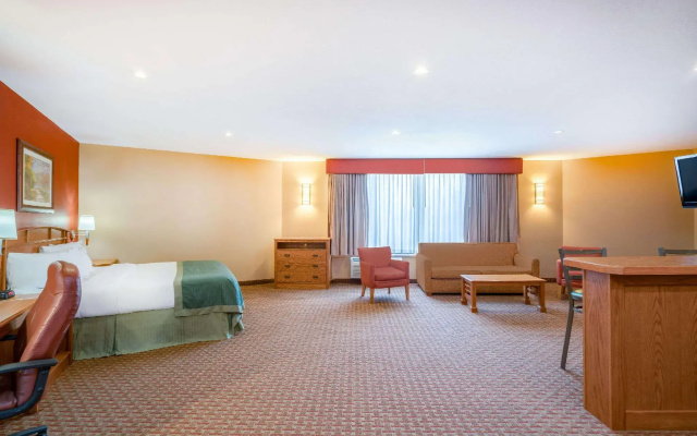 Deluxe Suite