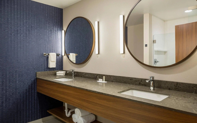 Double Suite
