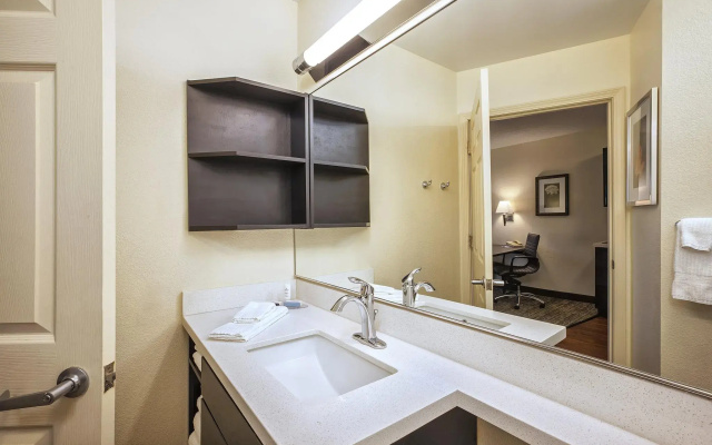 1 Bedroom Double Suite
