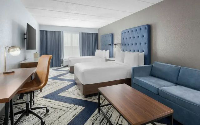 Standard room with city view