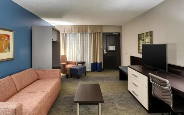 Deluxe Suite