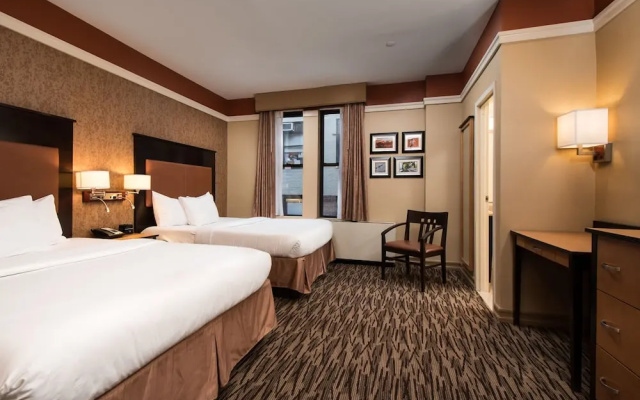 Superior Quadruple room