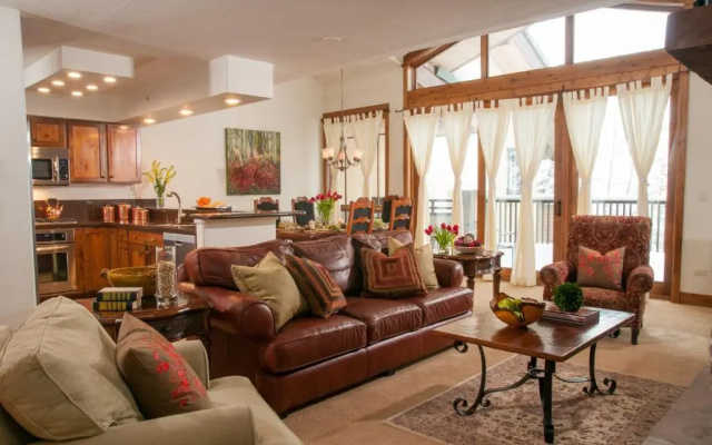 4 Bedrooms Deluxe Apartment