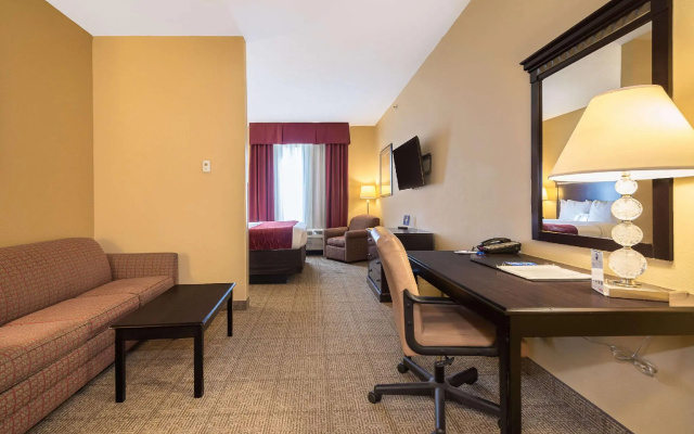 1 Bedroom Suite