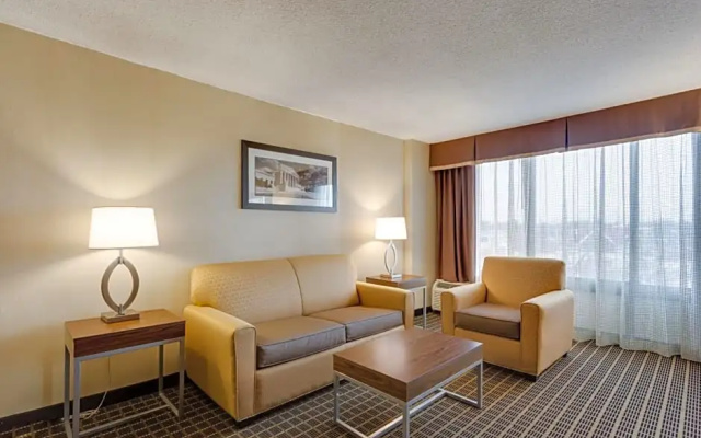 Double Suite