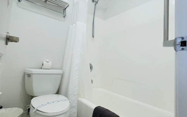 Comfort room