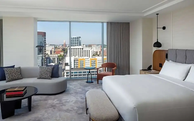 1 Bedroom Presidential Accessible Double Suite