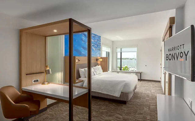 Suite with water view