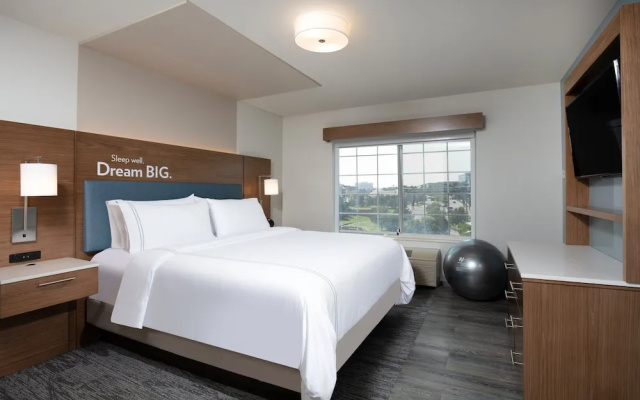 1 Bedroom Suite