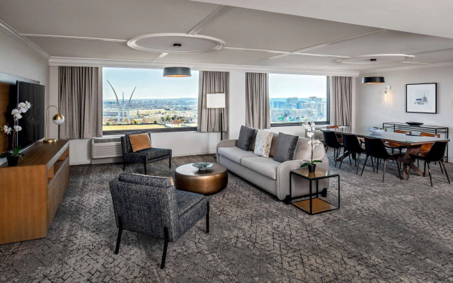 Presidential Double Suite with city view