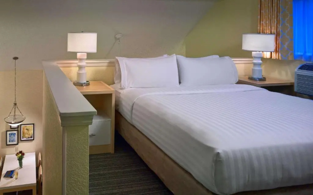 2 Bedrooms Suite