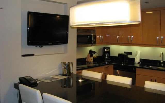 2 Bedrooms Suite