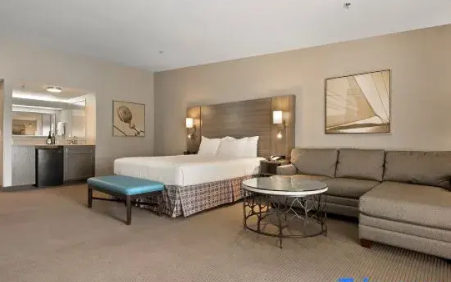 Double Suite with water view