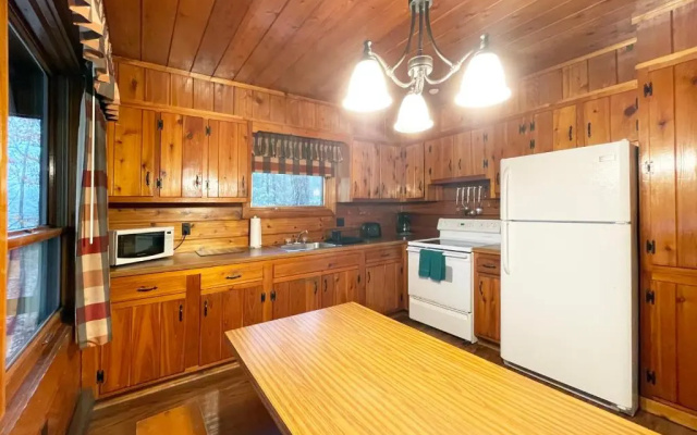 2 Bedrooms Cottage