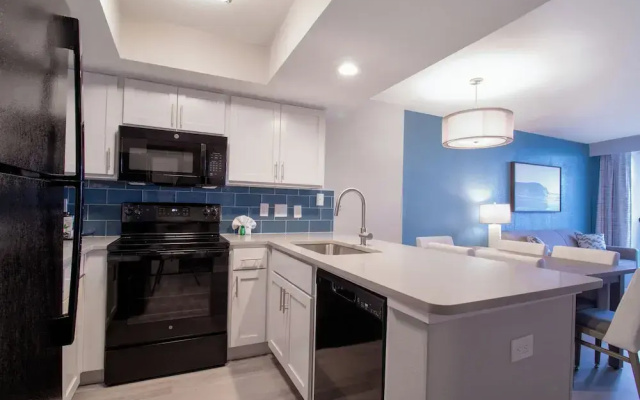 3 Bedrooms Deluxe room oceanfront
