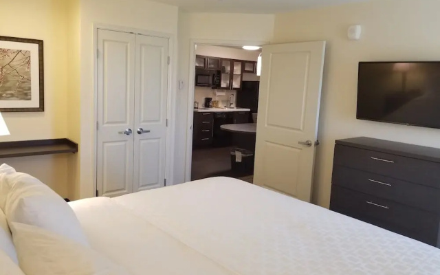 1 Bedroom Suite