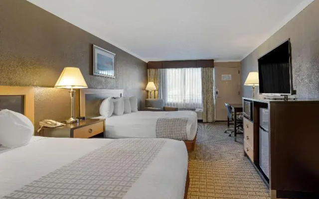 Standard Quadruple room with mountain view