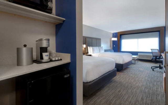 Quadruple Suite