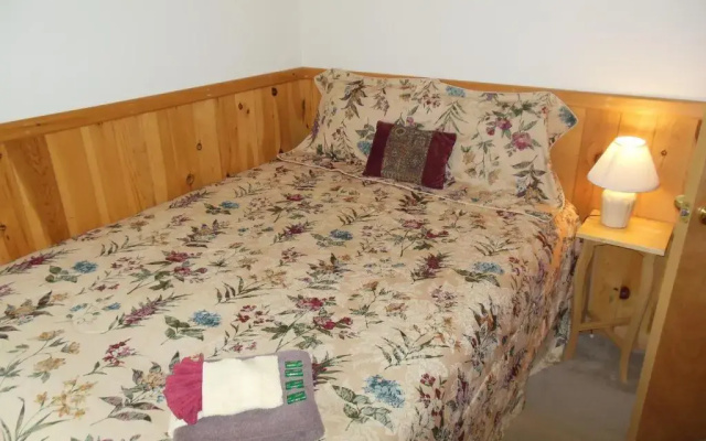 2 Bedrooms Cottage