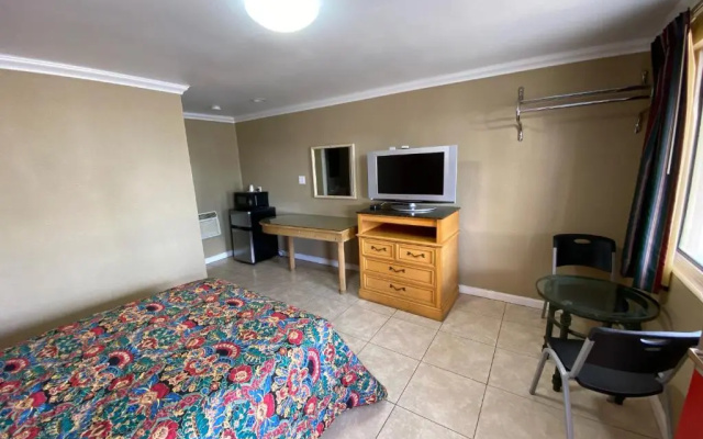 Economy room
