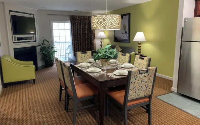 2 Bedrooms Deluxe Apartment