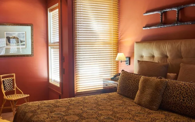 Double Suite