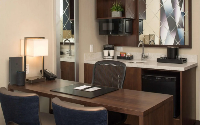 2 Bedrooms Twin Suite with city view