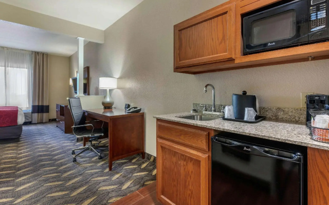 1 Bedroom Suite