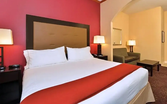 2 Bedrooms Sextuple Suite