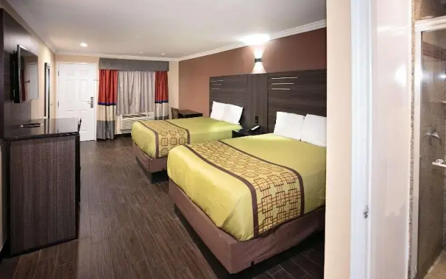 Standard Quadruple room