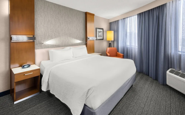 Standard Double room with city view
