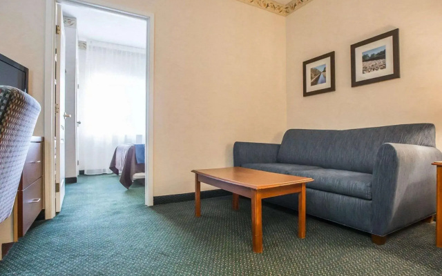 Double Suite