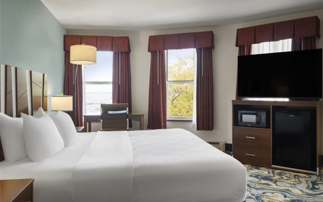 Standard Double room with city view