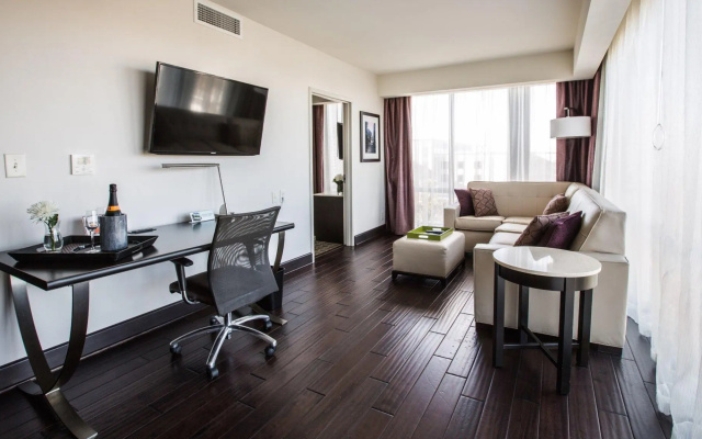 1 Bedroom Suite