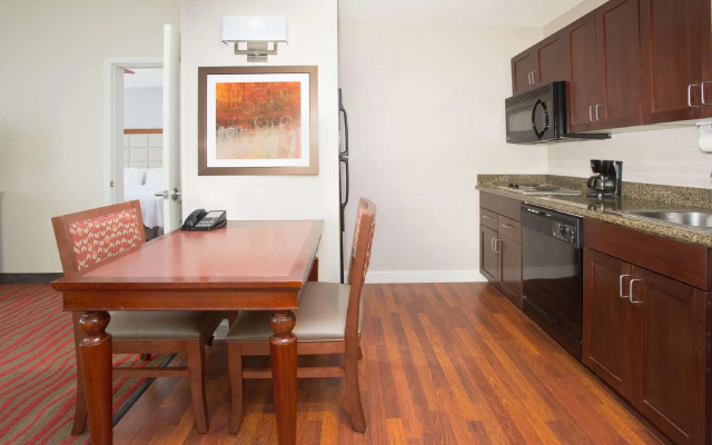 1 Bedroom Premium Double Suite