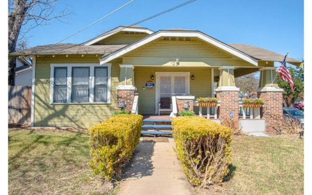 3 Bedrooms Cottage
