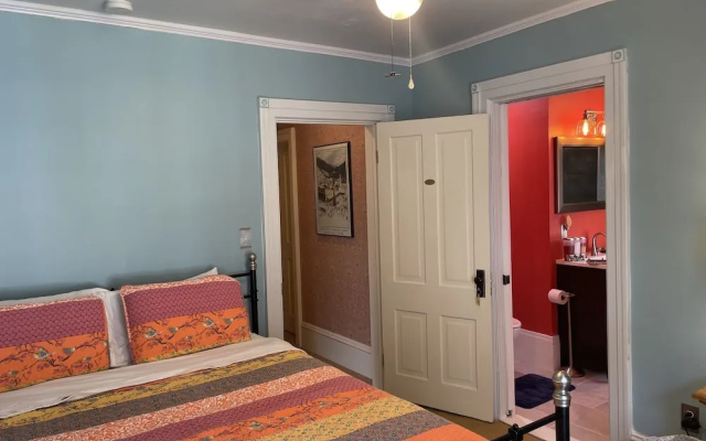 Comfort room