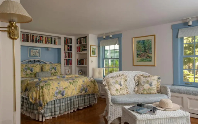 Standard Double room with garden view