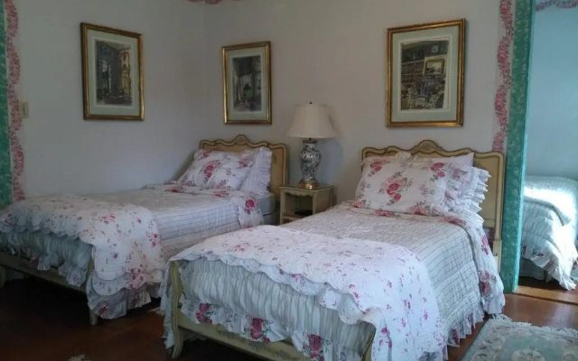 Standard Double room with garden view