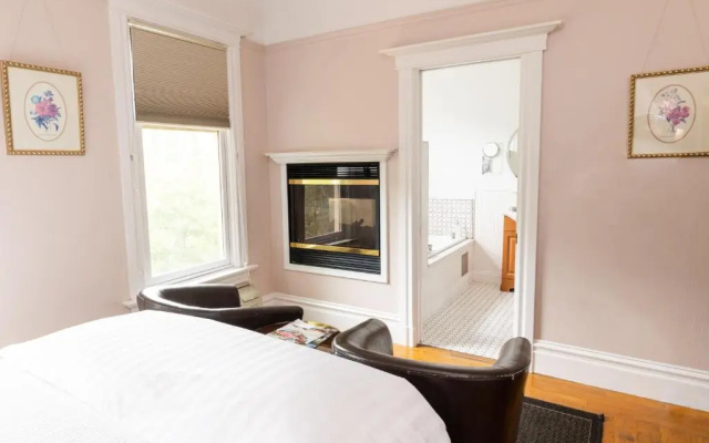 Standard Double room with garden view