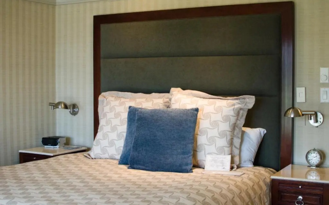Standard Double room with balcony and oceanfront