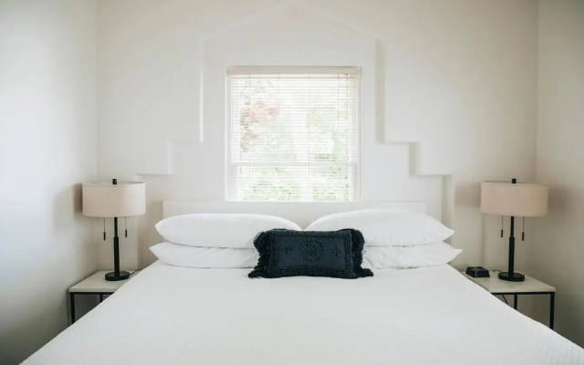 1 Bedroom Suite