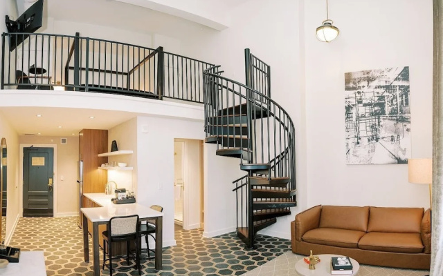 Deluxe Apartment