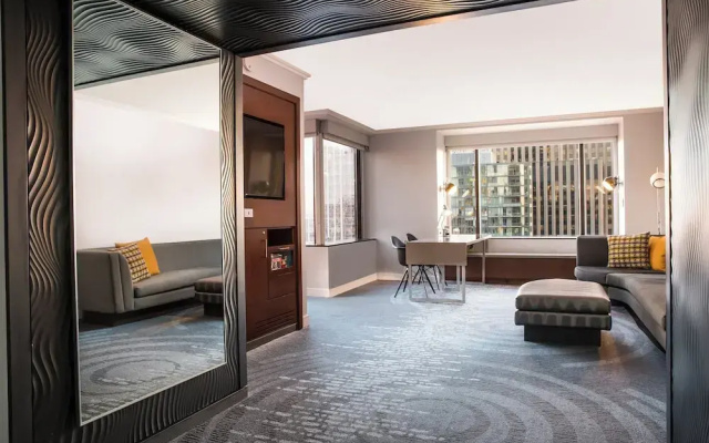 Superior Double Suite with city view